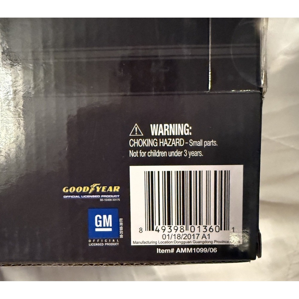MINT NIB - Auto World American Muscle 1967‎ Black Chevy Corvette 427 Die Cast - Picture 3 of 9